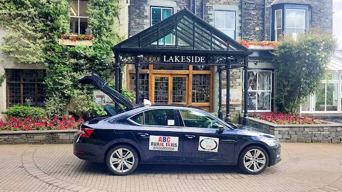 Oxenholme (The Lake District) Railway Station to your Lake District Hotel